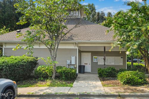 c12-303 Smith Level Rd, Chapel Hill, NC, 27516-8354 | Card Image