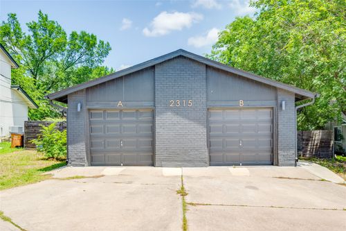 2315 Burleson Rd, Austin, TX, 78741-5604 | Card Image