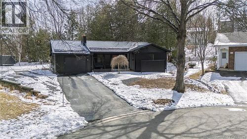 34 Simcoe Crt, Fredericton, NB, E3B2W9 | Card Image