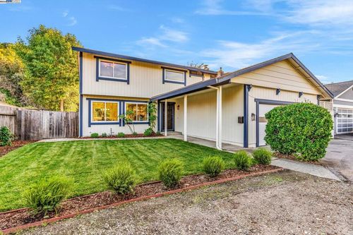 508 San Marin Dr, Novato, CA, 94945-1322 | Card Image