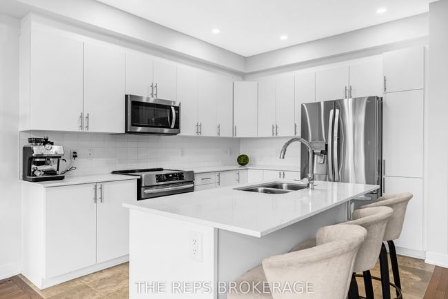 891 Solarium Ave, House attached with 3 bedrooms, 3 bathrooms and 2 parking in Manotick ON | Image 11