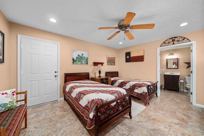 Guest Suite | Image 24