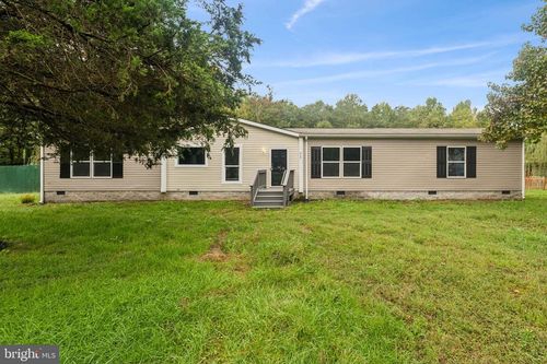 8708 Berkeley Farms Ln, PARTLOW, VA, 22534-9782 | Card Image