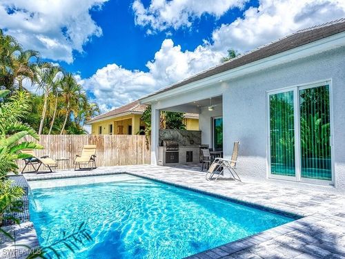 712 108th Ave N, NAPLES, FL, 34108-1872 | Card Image