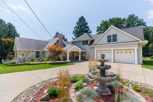 15797 Hillside Dr, Vandalia, MI, 49095-7703 | Card Image