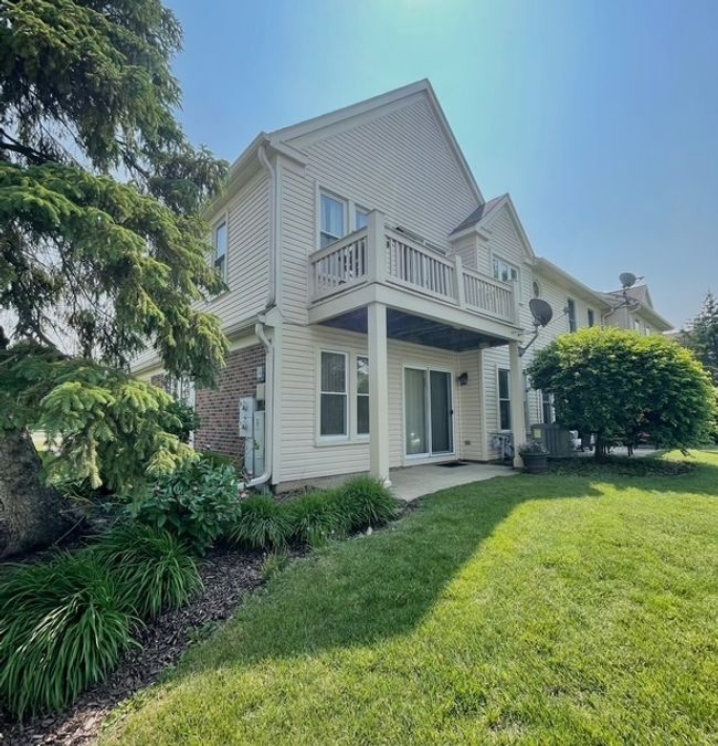5 - 304 University Ln, Townhouse with 2 bedrooms, 1 bathrooms and 1 parking in Elk Grove Village IL | Image 15