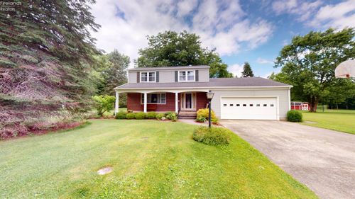 736 Rambo Ln, Fremont, OH, 43420-9648 | Card Image