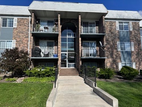 207-1617 N Windsor Dr, Arlington Heights, IL, 60004-4149 | Card Image