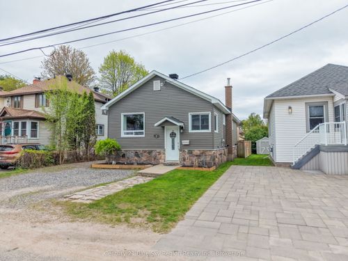 15 Pollard Avenue, North Bay, ON, P1A1Z4 | Card Image