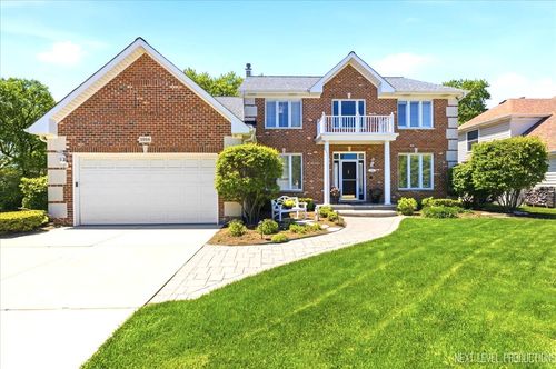 1914 N Ridge Ave, Arlington Heights, IL, 60004-3040 | Card Image