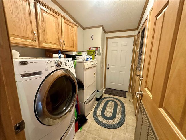 20 Stoneridge Ln, House other with 3 bedrooms, 2 bathrooms and 2 parking in Grove City PA | Image 16