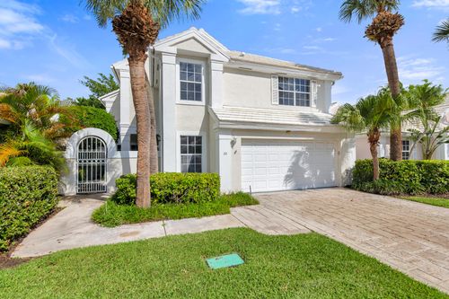 22 Selby Ln, Palm Beach Gardens, FL, 33418-7133 | Card Image