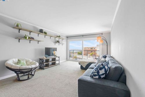 apt-316-960 Shorepoint Ct, Alameda, CA, 94501-5838 | Card Image