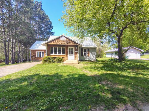 312 Maple St, Park Falls, WI, 54552-1433 | Card Image