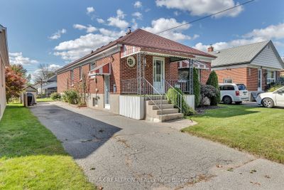 651 Chester St, House other with 4 bedrooms, 2 bathrooms and 3 parking in Peterborough ON | Image 1