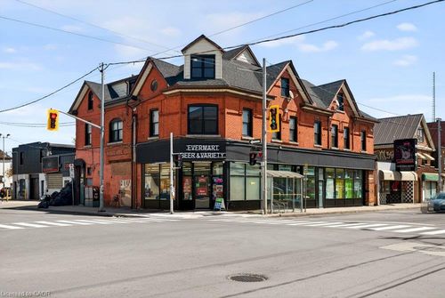 main-677 Barton St E, Hamilton, ON, L8H2W1 | Card Image