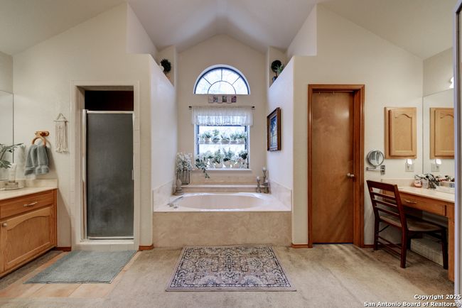 172 Home Pl, House other with 3 bedrooms, 2 bathrooms and null parking in Adkins TX | Image 16