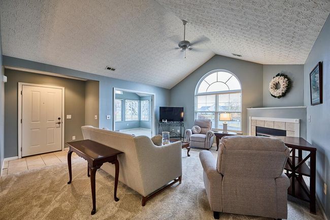 6162 Stonewalk Ln, Condo with 2 bedrooms, 2 bathrooms and null parking in New Albany OH | Image 7