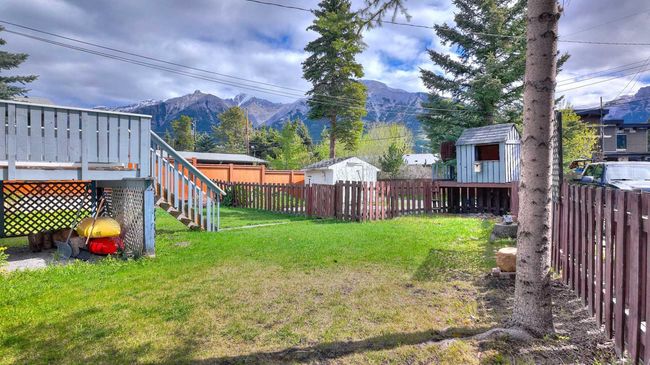 1001 9 Avenue, House other with 4 bedrooms, 2 bathrooms and 4 parking in Canmore AB | Image 34