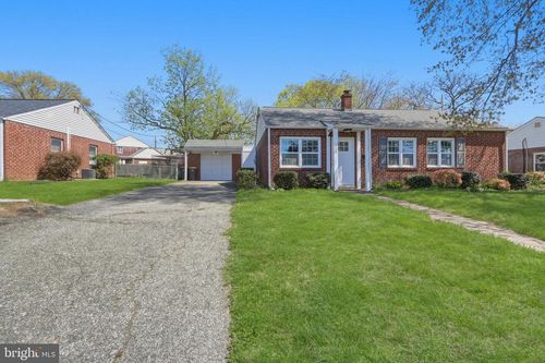 210 Bacon Ave, NEW CASTLE, DE, 19720-2605 | Card Image