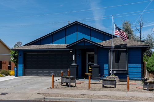 3149 Sw Antler Ln, Redmond, OR, 97756-7179 | Card Image