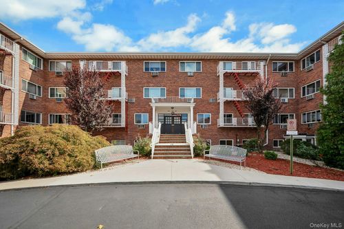 1c-838 Pelhamdale Road, New Rochelle, NY, 10801 | Card Image
