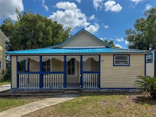 19 N Mary St, EUSTIS, FL, 32726-3656 | Card Image