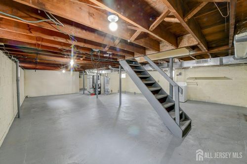 157 Cooper Ave, Iselin, NJ, 08830-2003 | Card Image