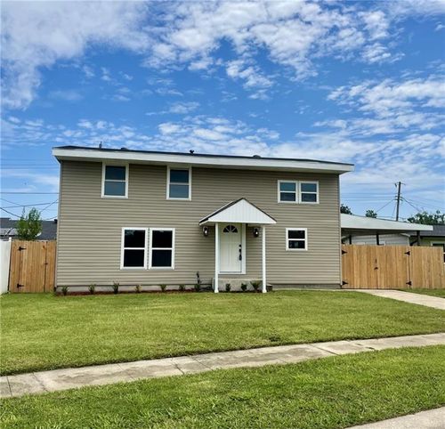144 Yvonne Dr, Avondale, LA, 70094-2747 | Card Image
