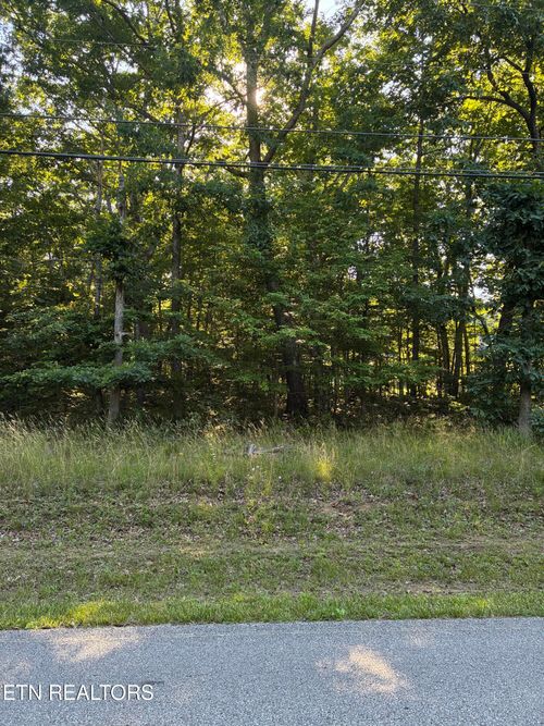 148 Manchester Rd, Crossville, TN, 38558-7600 | Card Image