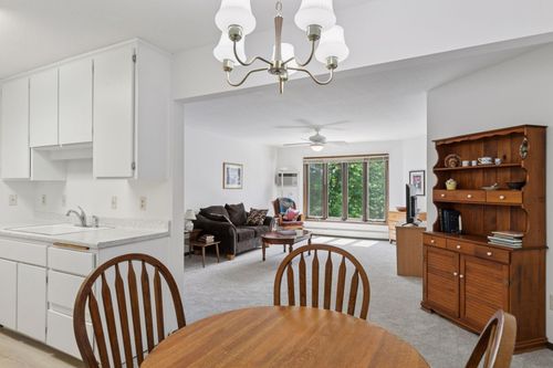 apt-310-4360 Brookside Ct, Edina, MN, 55436-1459 | Card Image