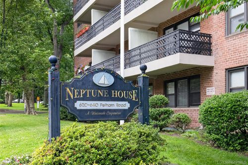 5g-640 Pelham Rd, New Rochelle, NY, 10805-1005 | Card Image