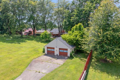 10561 Plainfield Rd, Blue Ash, OH, 45241-2905 | Card Image