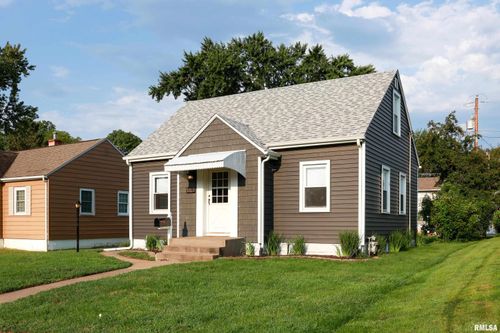 2614 College Ave, Davenport, IA, 52803-1931 | Card Image