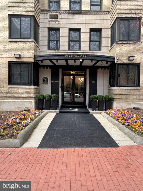 apt-811-1010 25th St Nw, WASHINGTON, DC, 20037-1631 | Card Image