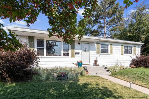 1114 Cleveland Ave, Cheyenne, WY, 82001-6708 | Card Image