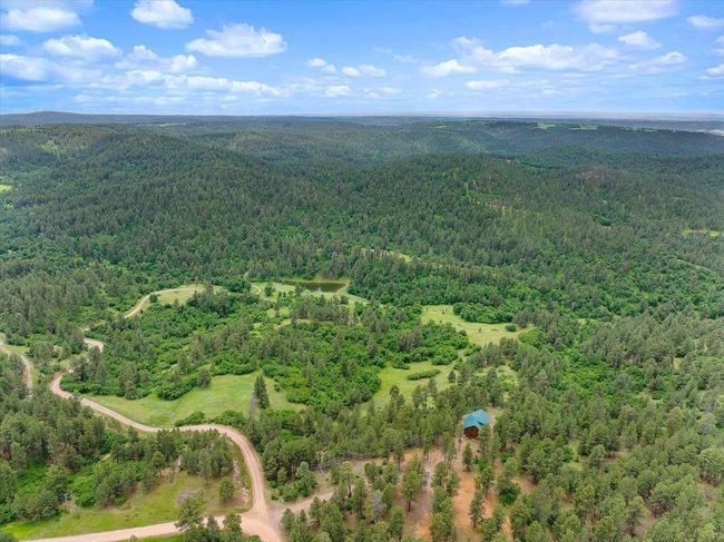 5 Loop Rd, House other with 4 bedrooms, 3 bathrooms and null parking in Devils Tower WY | Image 30