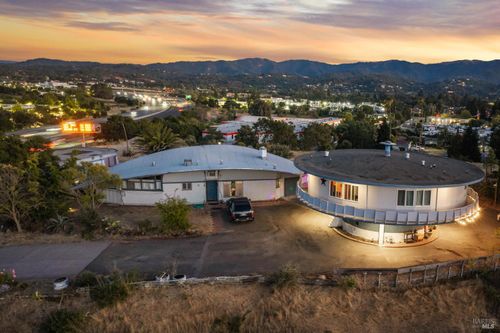 4 Harkle Rd, Novato, CA, 94945-4109 | Card Image