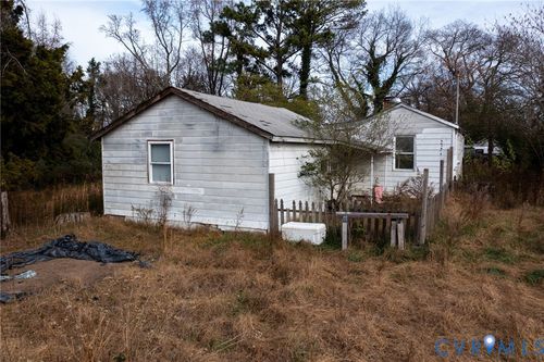 452 Orange Ln, Petersburg, VA, 23803-2748 | Card Image