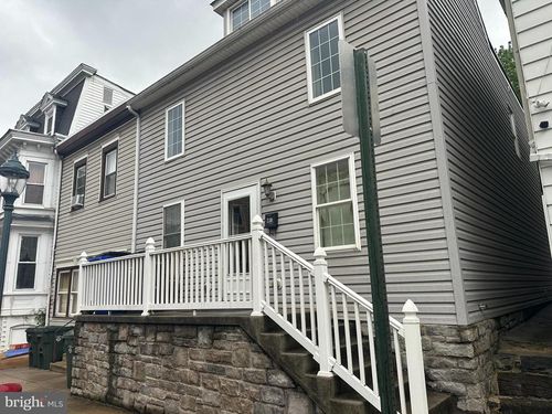 231 Summit Ave, HAGERSTOWN, MD, 21740-6039 | Card Image