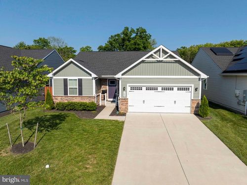 189 Massie St, STEPHENS CITY, VA, 22655-3014 | Card Image