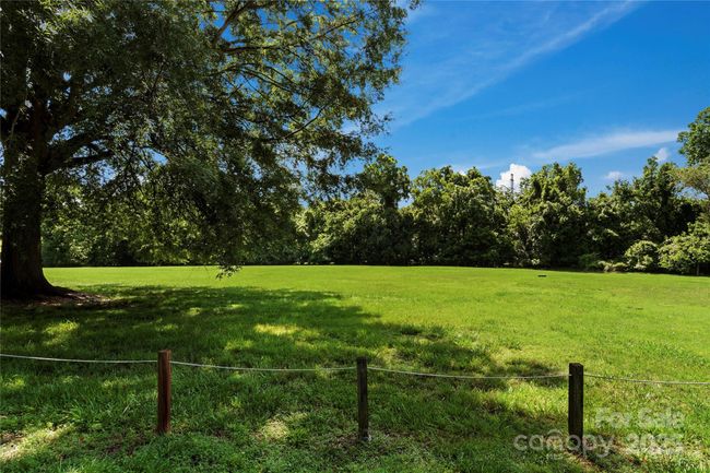 APT-107D - 2205 Sunderland Rd, Condo with 3 bedrooms, 2 bathrooms and null parking in Winston-Salem NC | Image 5
