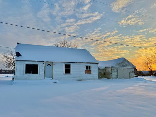 9255 E Cleveland Rd, Hesperia, MI, 49421-9577 | Card Image