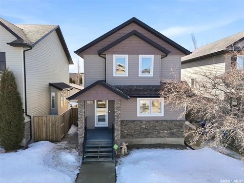 330 Lynd Lane, Saskatoon, SK, S7T0B1 | Card Image