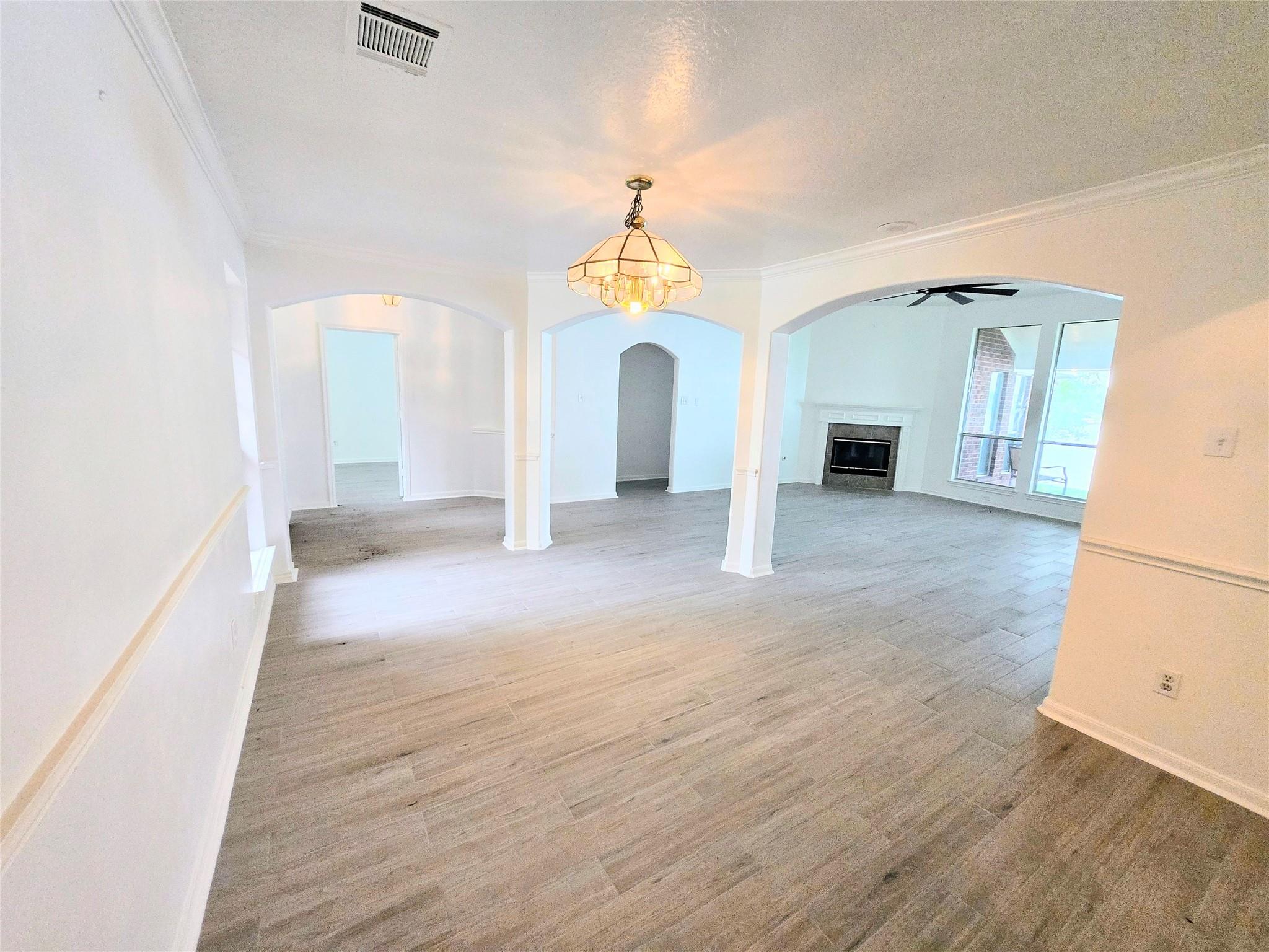 Residential Lease in Pearland 5