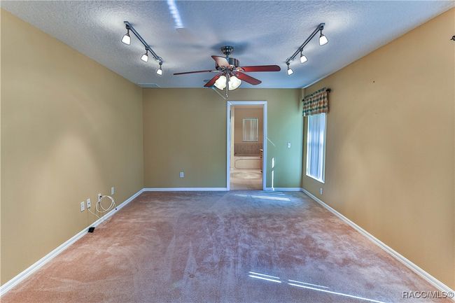 8087 E Decatur Ct, House other with 3 bedrooms, 2 bathrooms and 3 parking in Floral City FL | Image 23