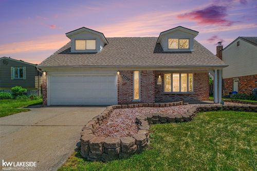 33128 Richard O Drive, Sterling Heights, MI, 48310 | Card Image