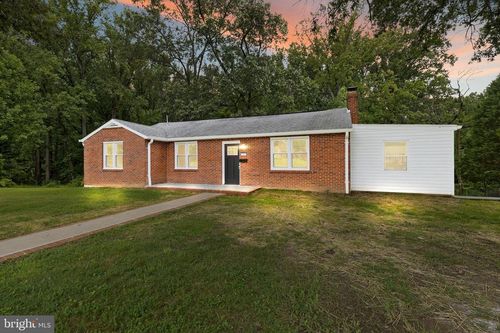 13602 Woodedge Dr, BOWIE, MD, 20720-5215 | Card Image