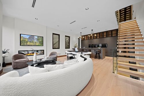 2-24 Bleecker St, Jersey City, NJ, 07307-2702 | Card Image