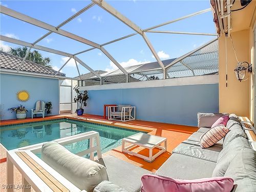 6186 Towncenter Cir, NAPLES, FL, 34119-9558 | Card Image